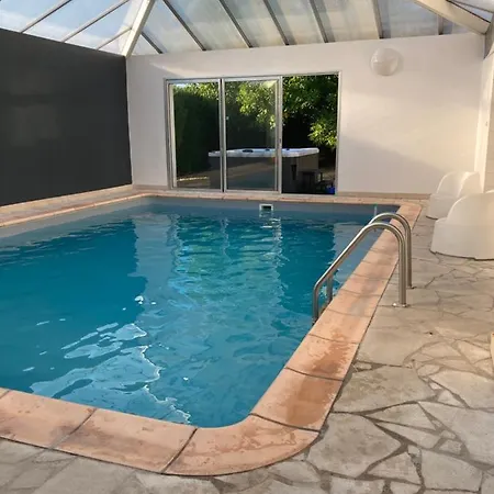 Gite Familial Avec Spa Privatif & Piscine Chauffee Villa *