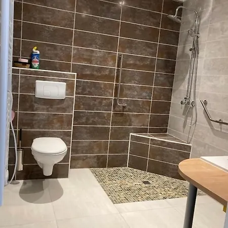 Villa Gite Familial Avec Spa Privatif & Piscine Chauffee