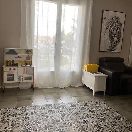 Villa Gite Familial Avec Spa Privatif & Piscine Chauffee Belleray