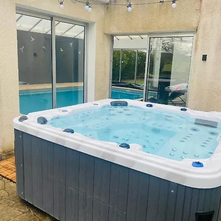 Gite Familial Avec Spa Privatif & Piscine Chauffee Villa *
